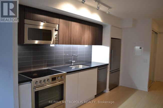 Building Photo - 85 Queens Wharf Rd