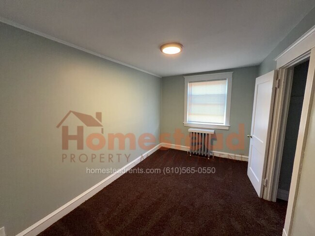 Foto del edificio - 207 Long Ln