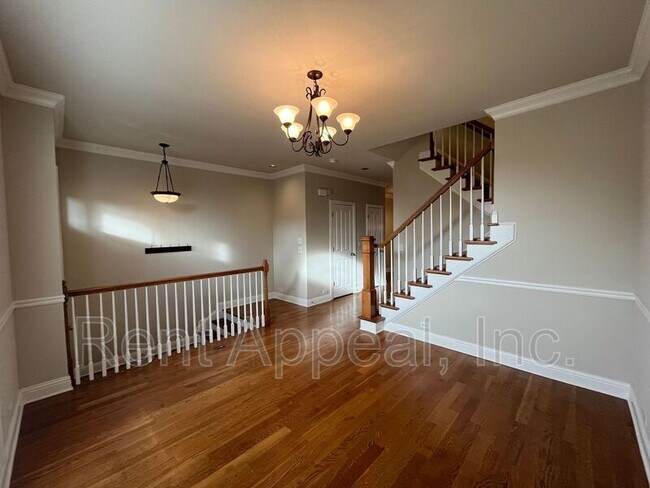 Building Photo - 4863 Carre Way