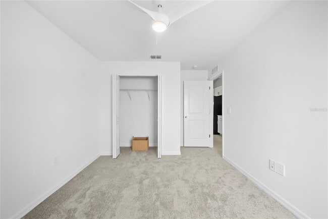 Foto del edificio - 17662 Happytrails St