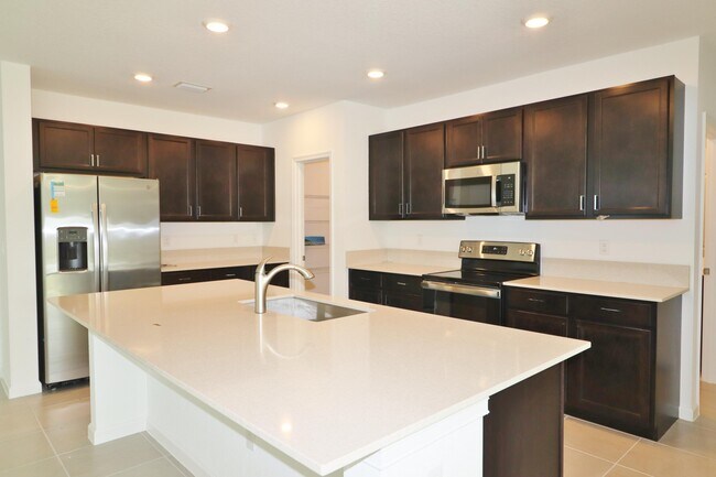 Foto del edificio - 721 Worlington Ln
