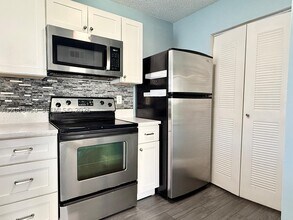 Building Photo - 1755 Village 108 Vlg