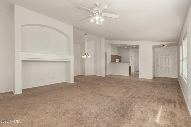 Foto del edificio - 17573 W Dalea Dr