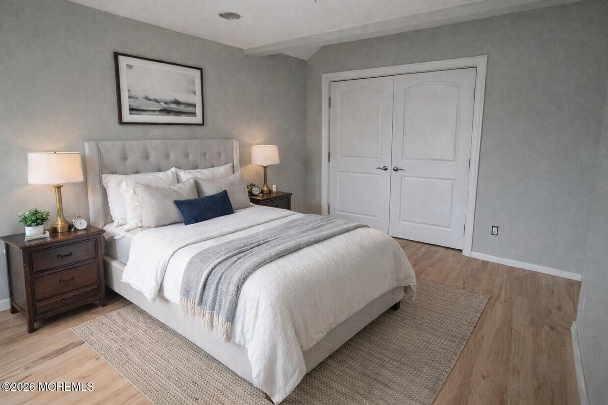 Building Photo - 98 Raritan Ave