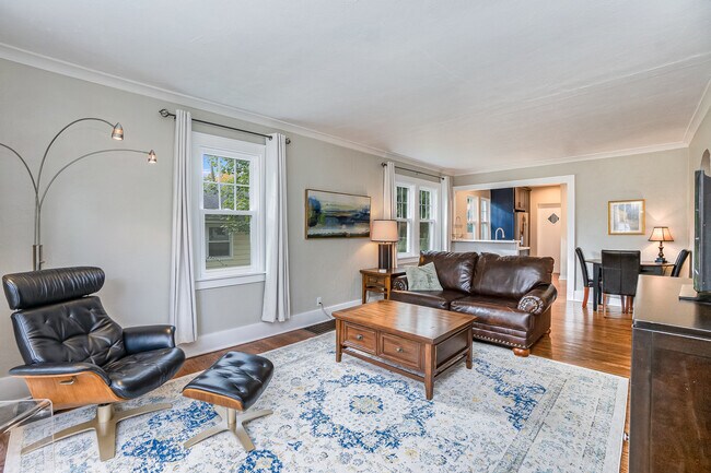 Foto del edificio - 145 N Huffman St