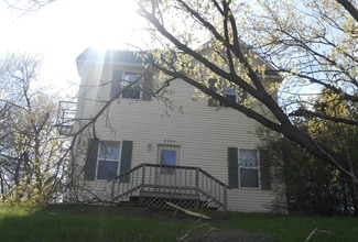Building Photo - 2320 3rd St