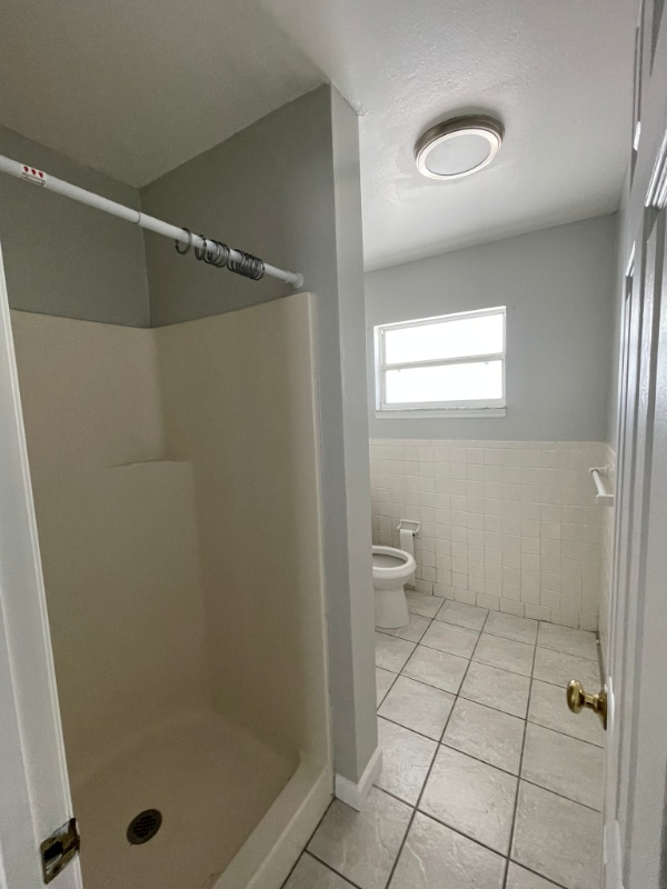 Building Photo - 1100-1190 Neptune Dr