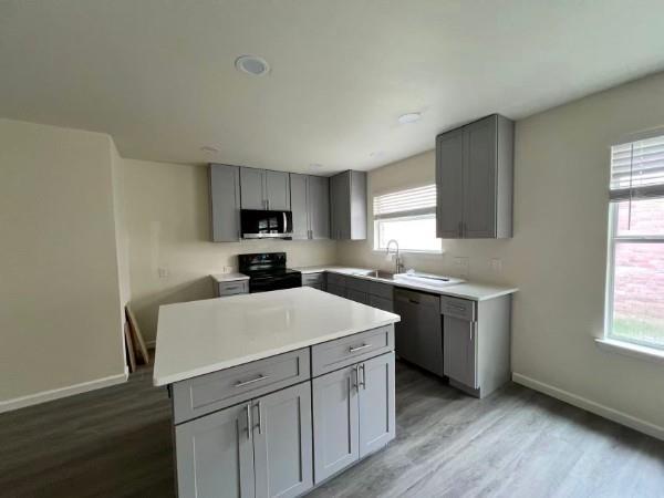 Foto del edificio - 9221 Goldenview Dr