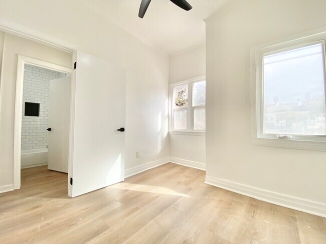 Foto del edificio - 412 S Burlington Ave