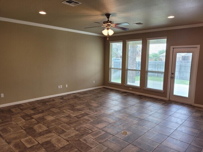 Building Photo - 10207 Becker Dr