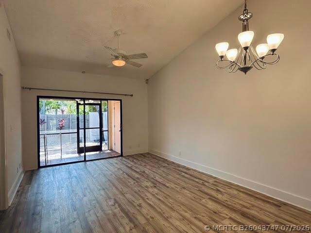 Foto del edificio - 3054 S Oakland Forest Dr