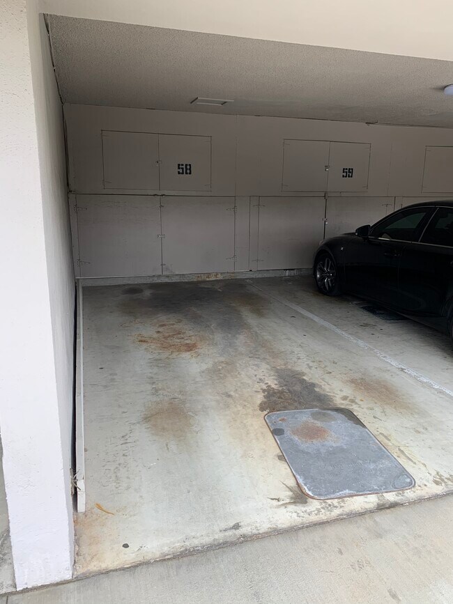 Parking Area - 2940 W Carson St