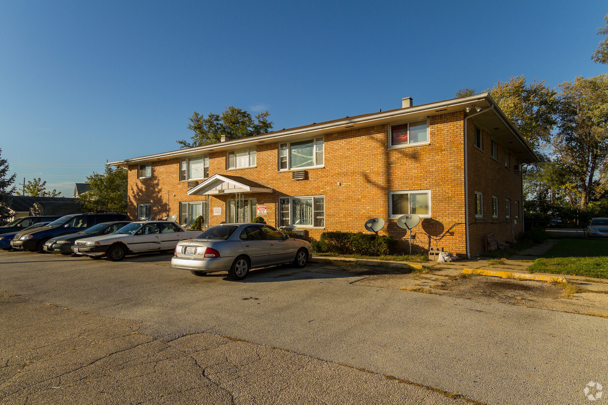 Primary Photo - Belvidere Apartments