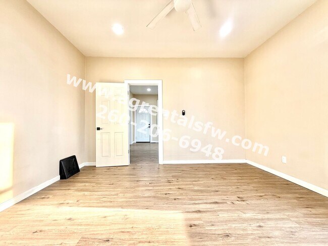 Building Photo - 1829 Broadway