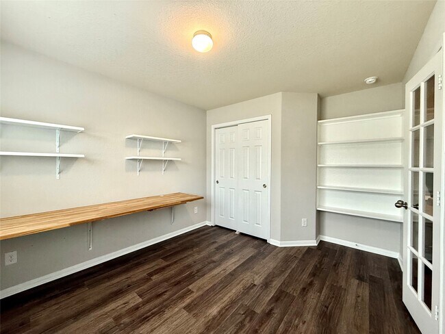 Foto del edificio - 10646 Chestnut Path Way