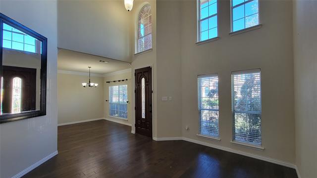 Building Photo - 9305 Clearview Dr