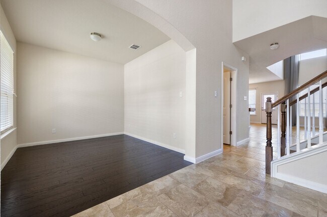Building Photo - Spacious 4BR Home with Game Room, High Ceilings & Private Backyard in Schertz