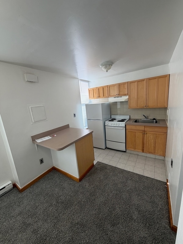 Building Photo - 1430 W Ritner St