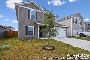 Foto principal - "Charming 3-Bed, 2-Bath Home in Converse, ...