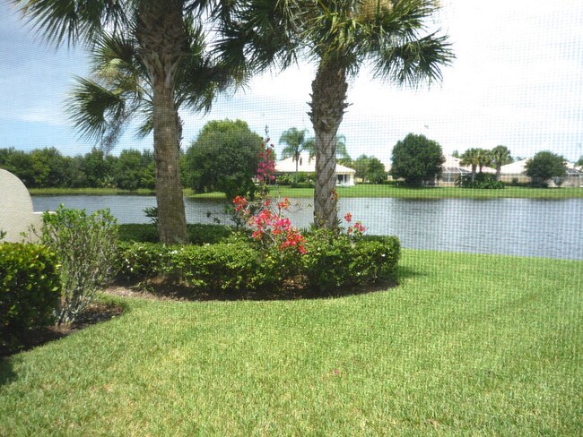 Building Photo - 9083 SE Hawks Nest Court