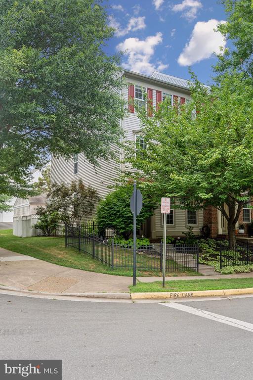 Foto principal - 20353 Bowfonds St