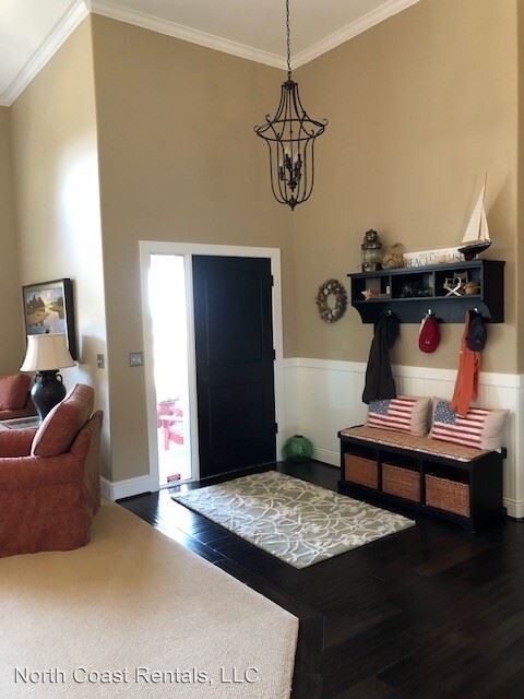 Foto del edificio - 3 br, 2 bath House - 4955 High Ridge Rd.
