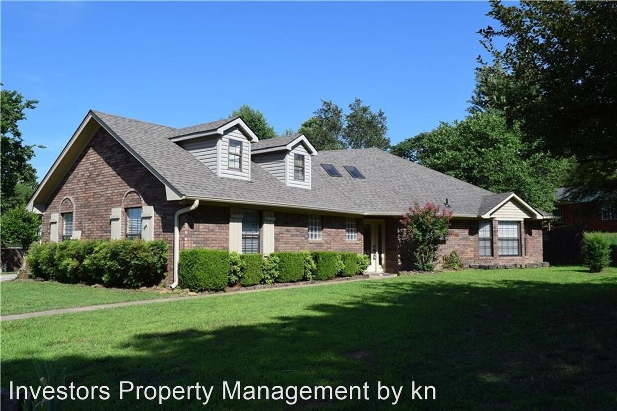 Primary Photo - 4 br, 3 bath House - 1706 Lovers Lane