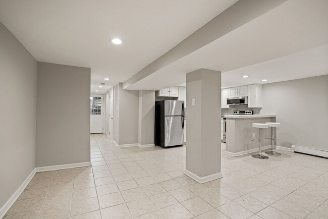 Space for Home Office - 3805 New Hampshire Ave NW