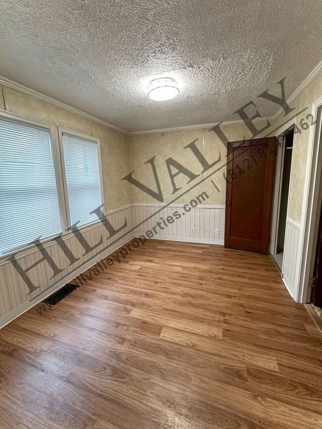 Building Photo - One Bedroom