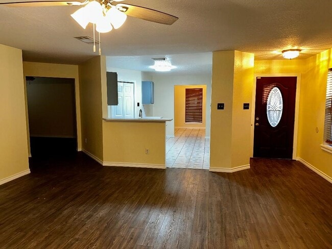 Building Photo - 1375 Hitchin Ln