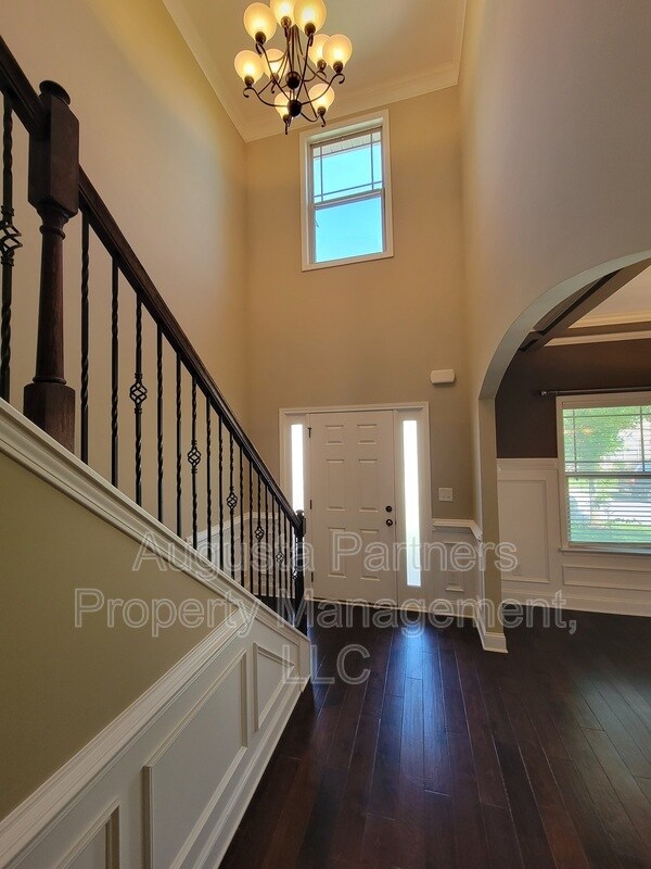 Foto del edificio - 341 Brentford Ave