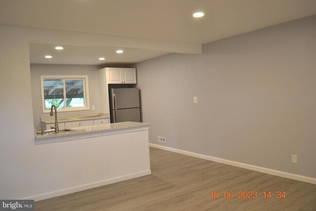 Foto del edificio - 1407 Gordon Dr