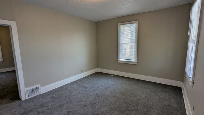 Building Photo - Charming 3-bedroom, 1-bath home in Canton