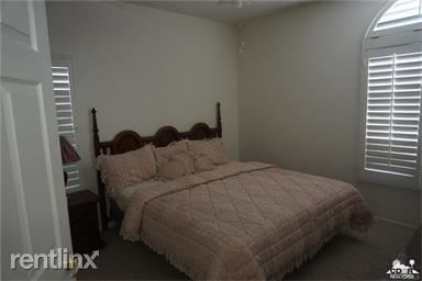 Foto del edificio - 78548 Crystal Falls Rd