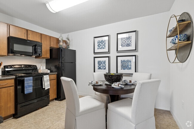 2BR, 2BA - 1,035SF - Kitchen - Berrington Village