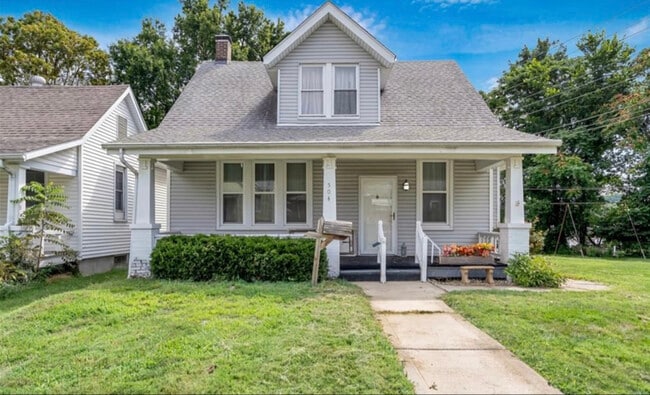 Building Photo - 504 N 16th St