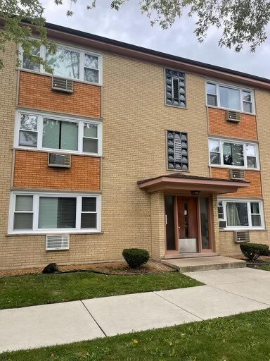 Building Photo - 5555 N Washtenaw Ave