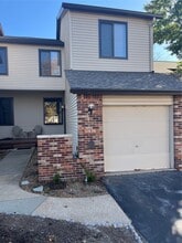 Building Photo - 11636 Cedar Walk Dr