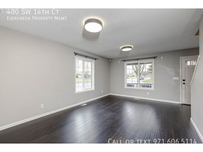 Foto del edificio - 400 SW 14th Ct