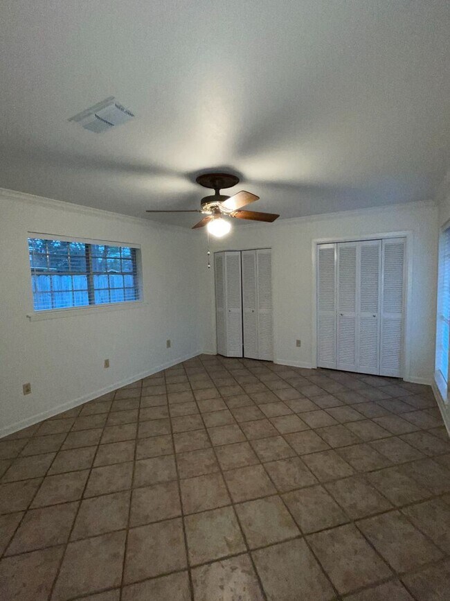 Building Photo - 3 br, 2 bath House - 231 Pomeroy