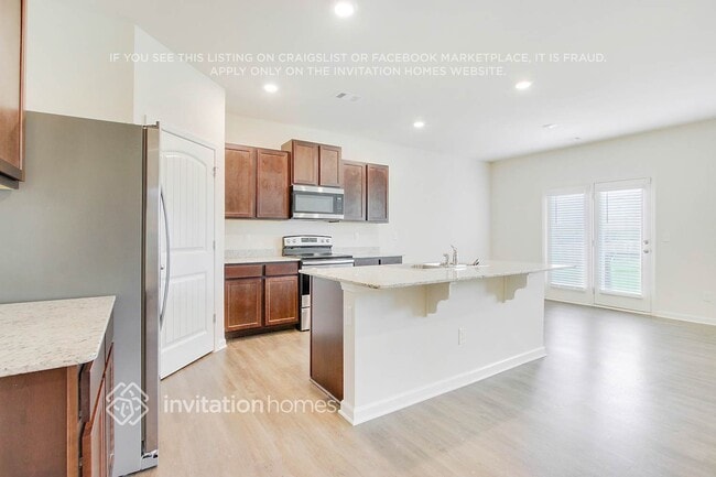 Foto del edificio - 919 Lilfield Ln