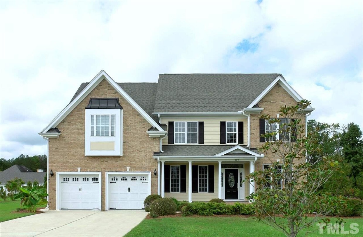 Foto principal - 109 Lake Point Dr