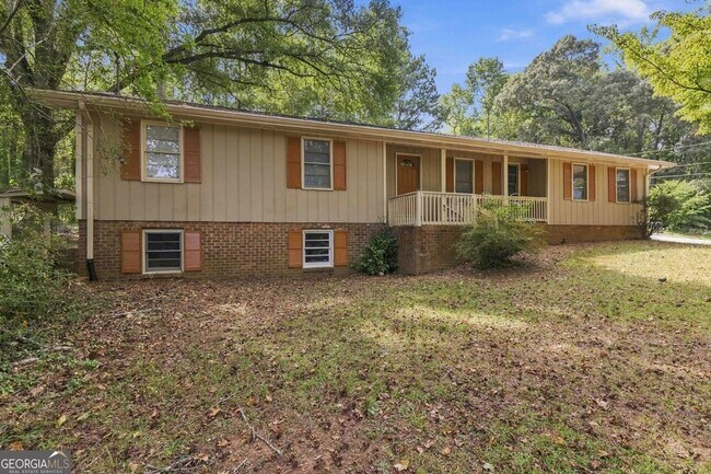 Building Photo - 9169 Lakeview Dr SW