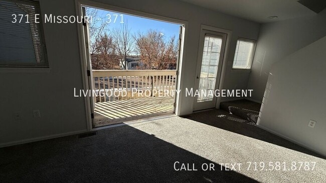 Foto del edificio - 371 E Missouri Ave