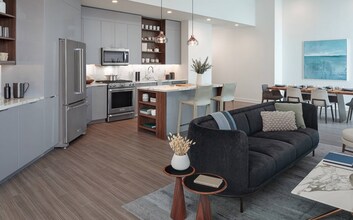 Building Photo - 1944 N Field St