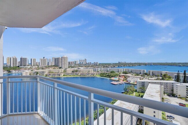 Building Photo - 18041 Biscayne Blvd