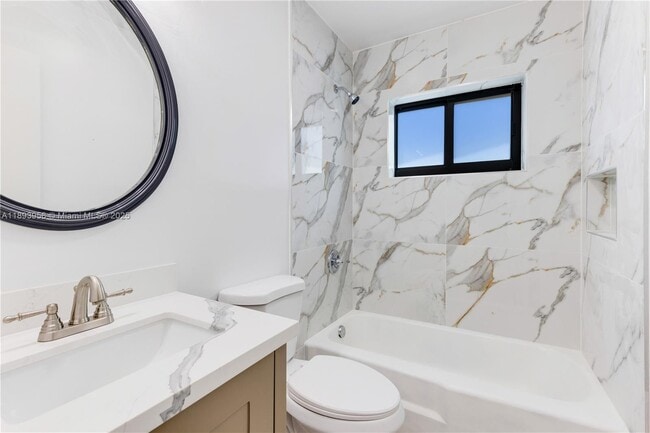 Foto del edificio - 821 NW 41st St