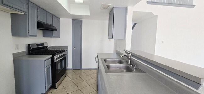 Foto del edificio - 3 bedroom, 2 bath home in West El Paso!