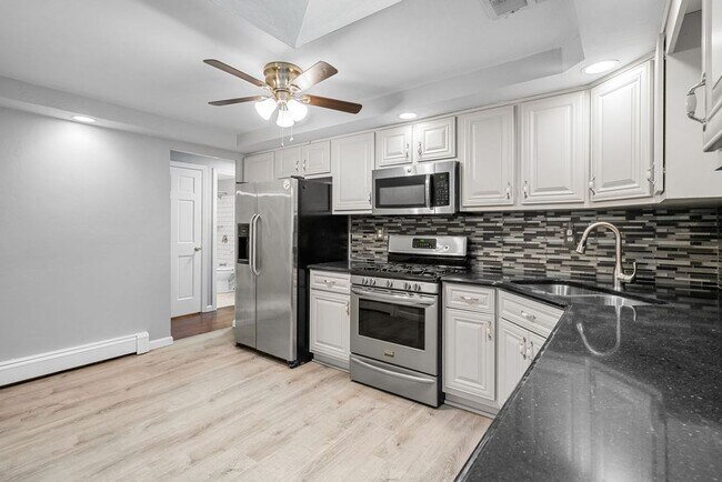 Building Photo - Newly Renovated 3 Bedroom Home In Plum.  Available Immediately.  1/2 Off First Month's Rent!