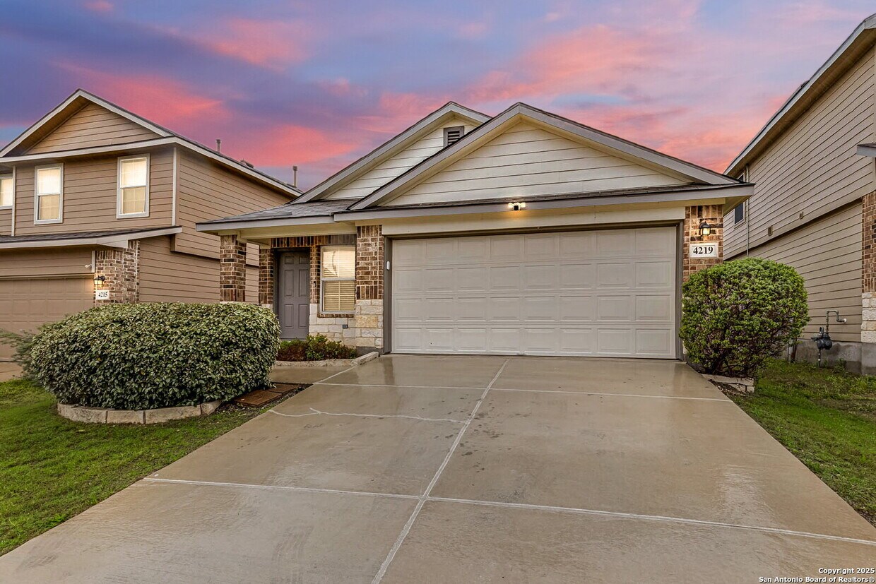 Photo - 4219 Busbee Fields, Saint Hedwig, TX 78152
